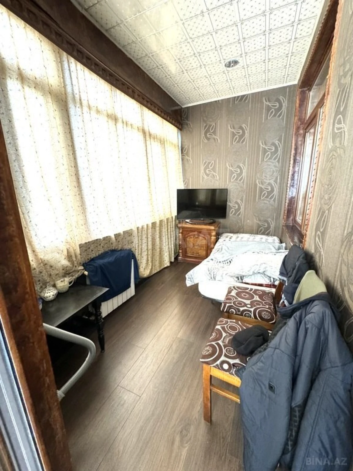 Satılır 4 otaqlı mənzil 120 m²