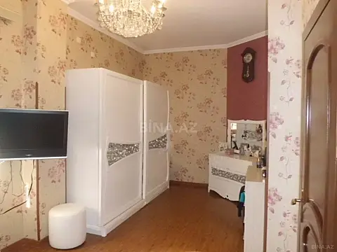 Satılır 8 otaqlı həyət evi 280 m²