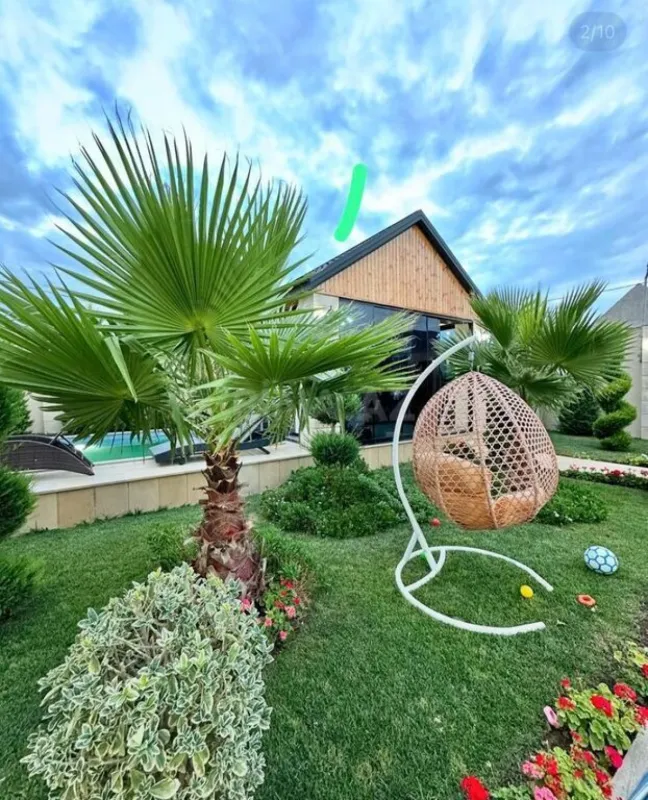 Satılır 5 otaqlı həyət evi 300 m²