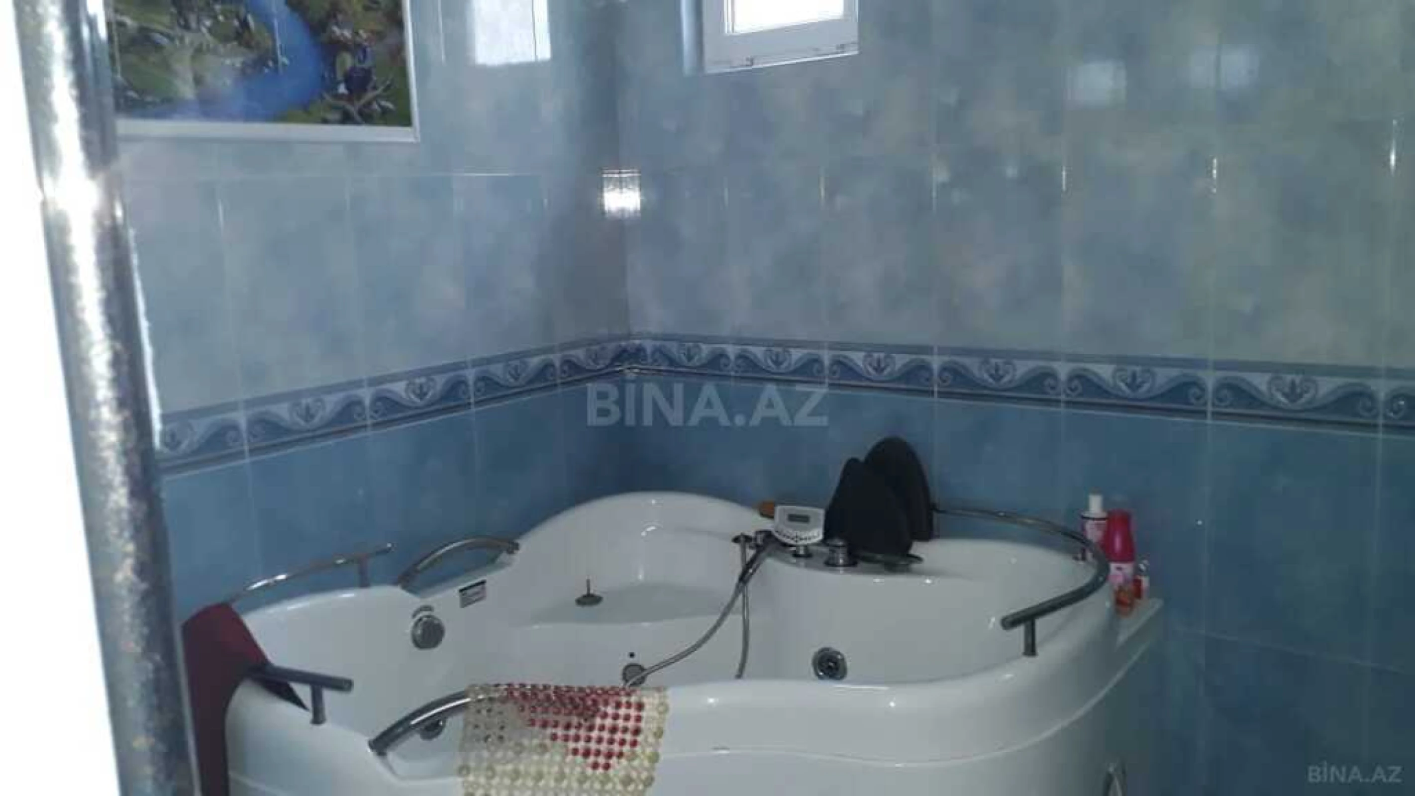 Satılır 10 otaqlı həyət evi 500 m²