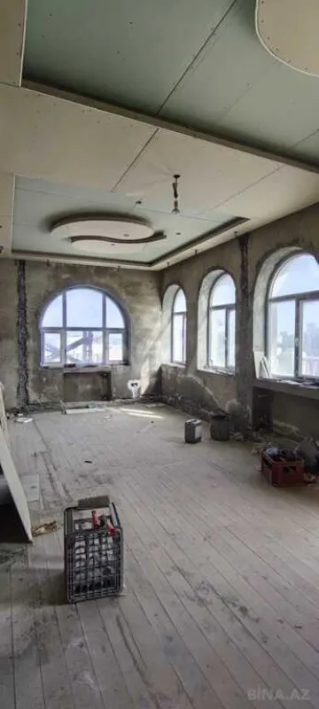 Satılır 9 otaqlı həyət evi 450 m²
