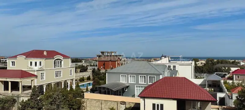 Satılır 9 otaqlı həyət evi 450 m²