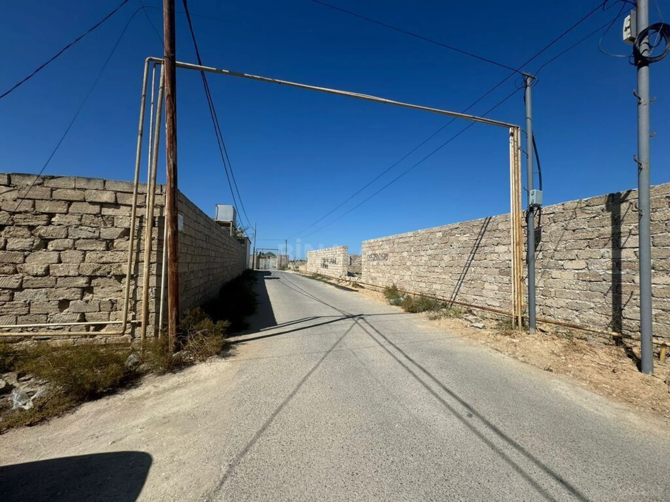 Satılır torpaq sahəsi 12 m²