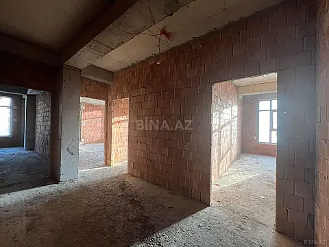 Satılır 3 otaqlı mənzil 142 m²