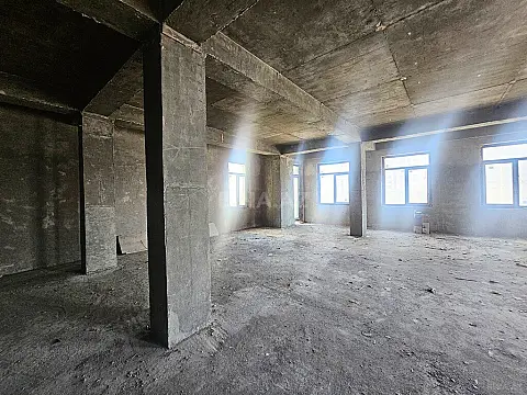 Kirayə verilir obyekt 1000 m²