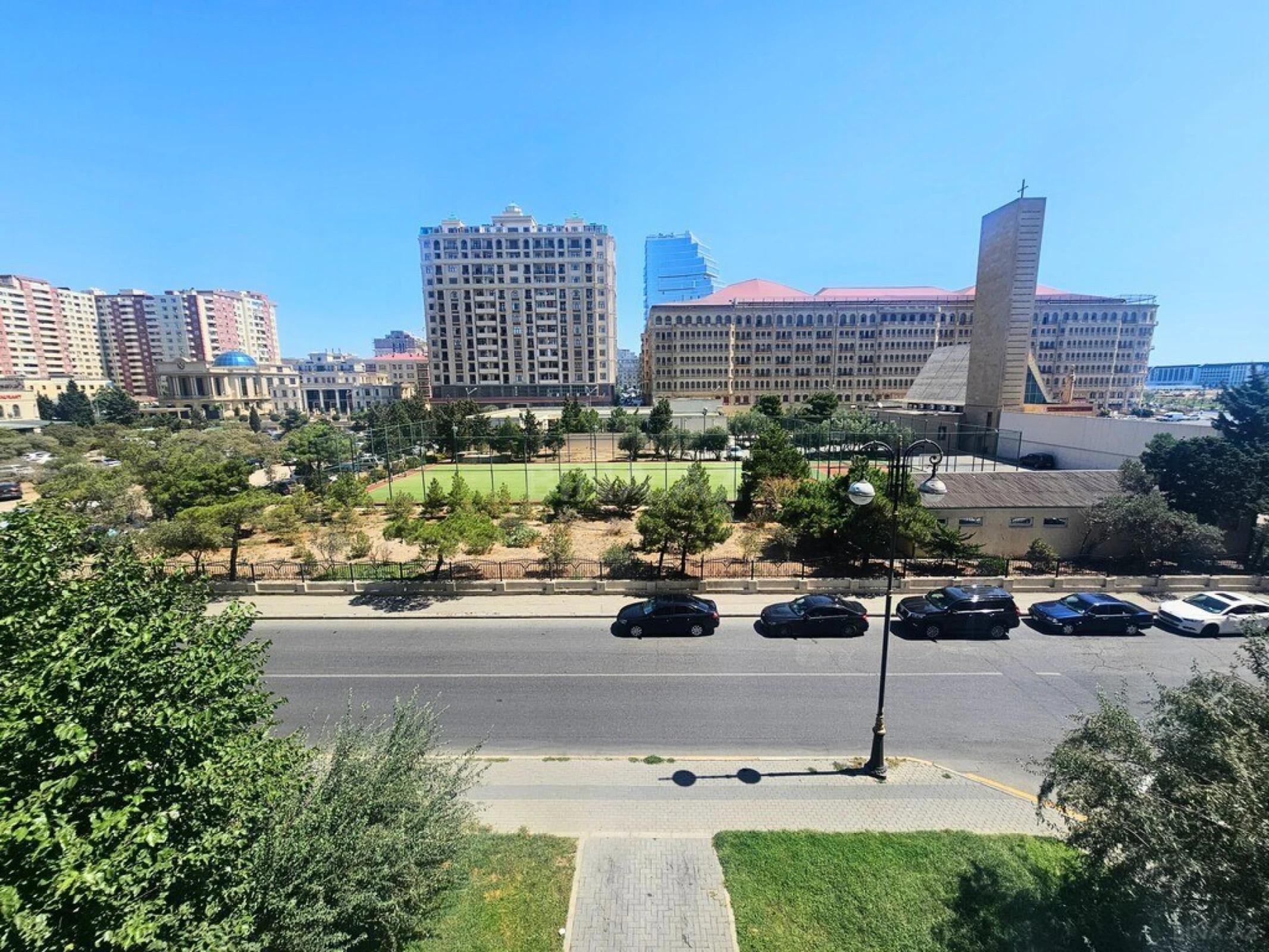 Kirayə verilir obyekt 1000 m²