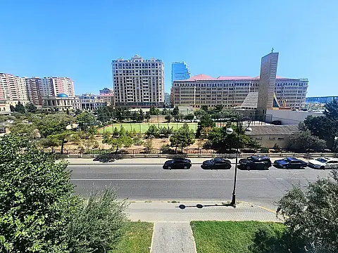 Kirayə verilir obyekt 1000 m²