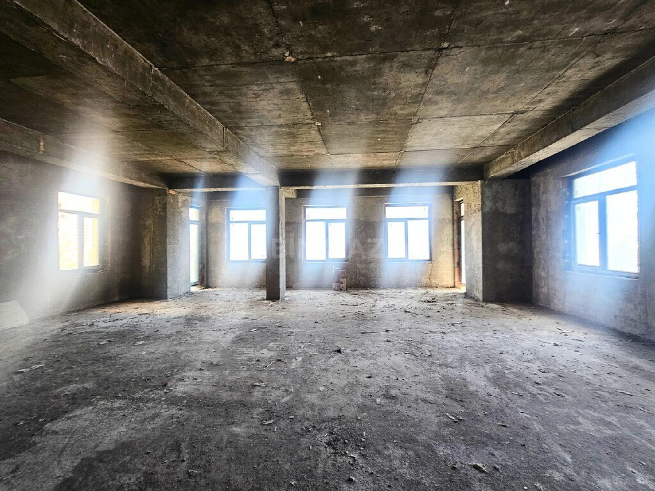 Kirayə verilir obyekt 1000 m²