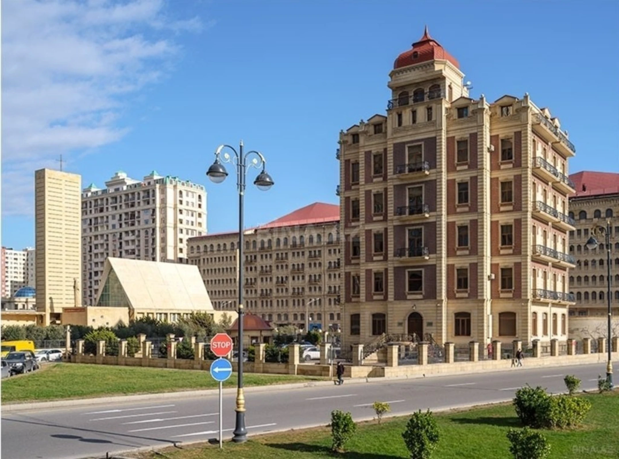 Kirayə verilir obyekt 1000 m²