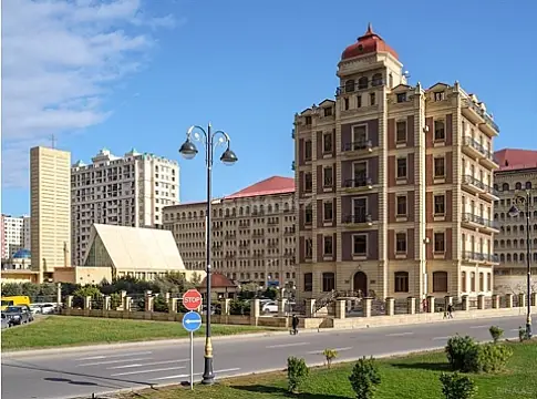 Kirayə verilir obyekt 1000 m² — Bakı, Xətai 1000.00 m²