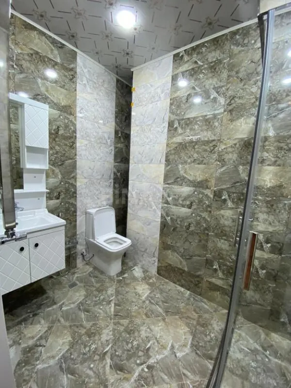 Kirayə verilir 2 otaqlı mənzil 75 m²
