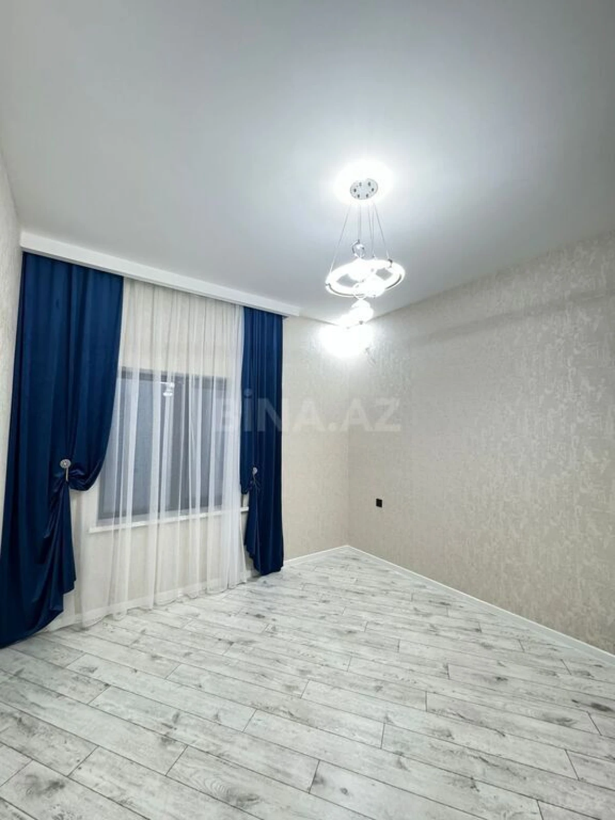 Satılır 4 otaqlı həyət evi 180 m²
