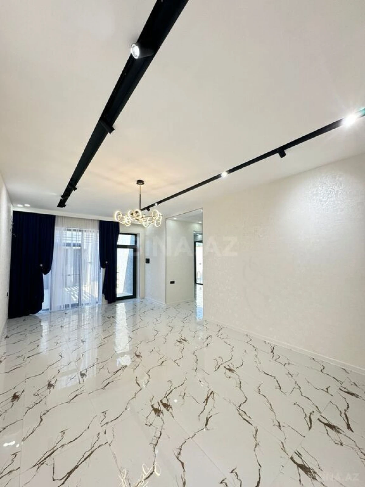 Satılır 4 otaqlı həyət evi 180 m²