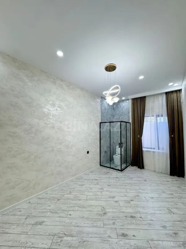 Satılır 4 otaqlı həyət evi 180 m²