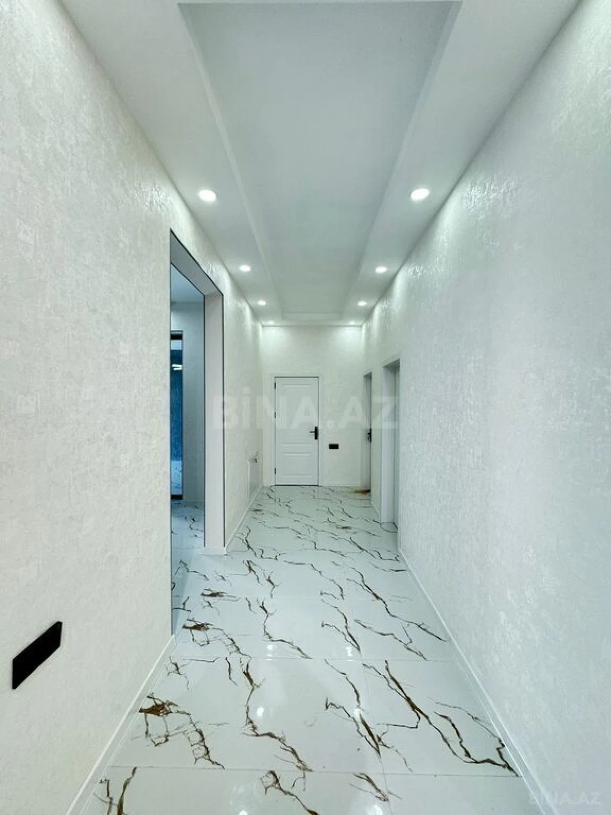 Satılır 4 otaqlı həyət evi 180 m²