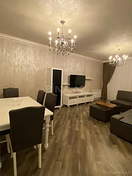 Kirayə verilir 2 otaqlı mənzil 108 m²
