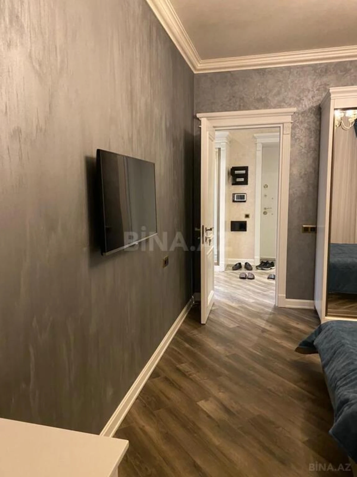 Kirayə verilir 2 otaqlı mənzil 108 m²
