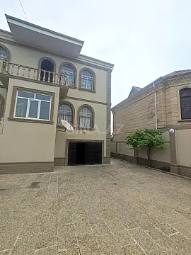 Satılır 5 otaqlı həyət evi 250 m²