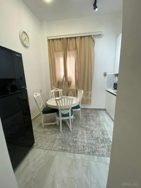 Satılır 3 otaqlı mənzil 110 m²