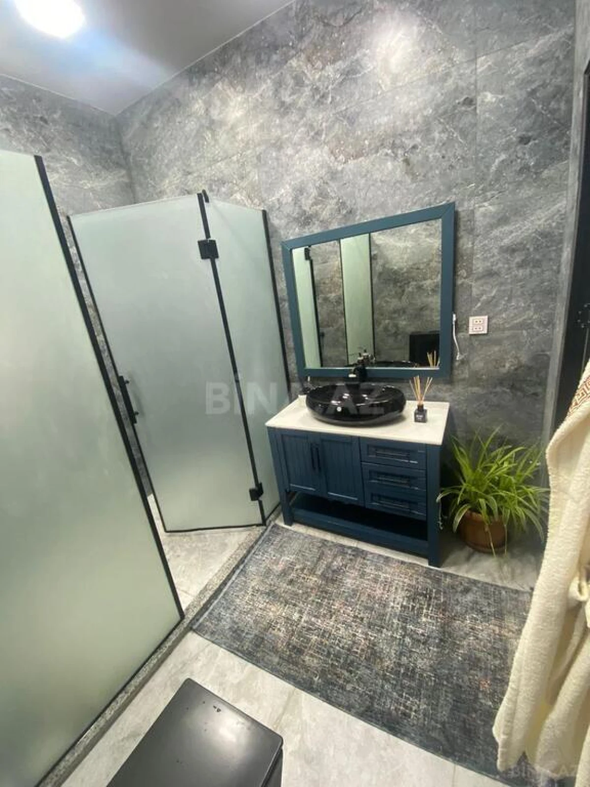 Satılır 3 otaqlı mənzil 110 m²