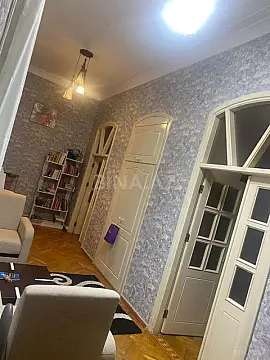 Satılır 3 otaqlı mənzil 110 m²