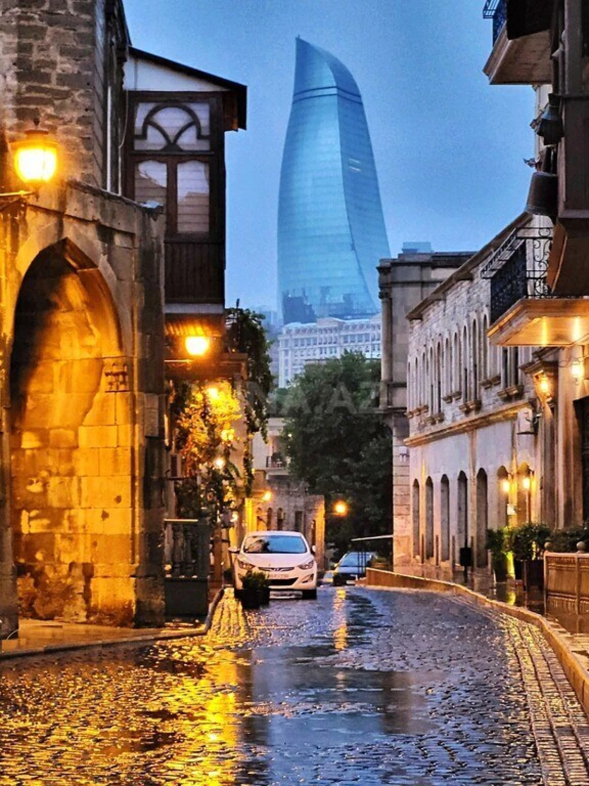 Satılır obyekt 320 m²