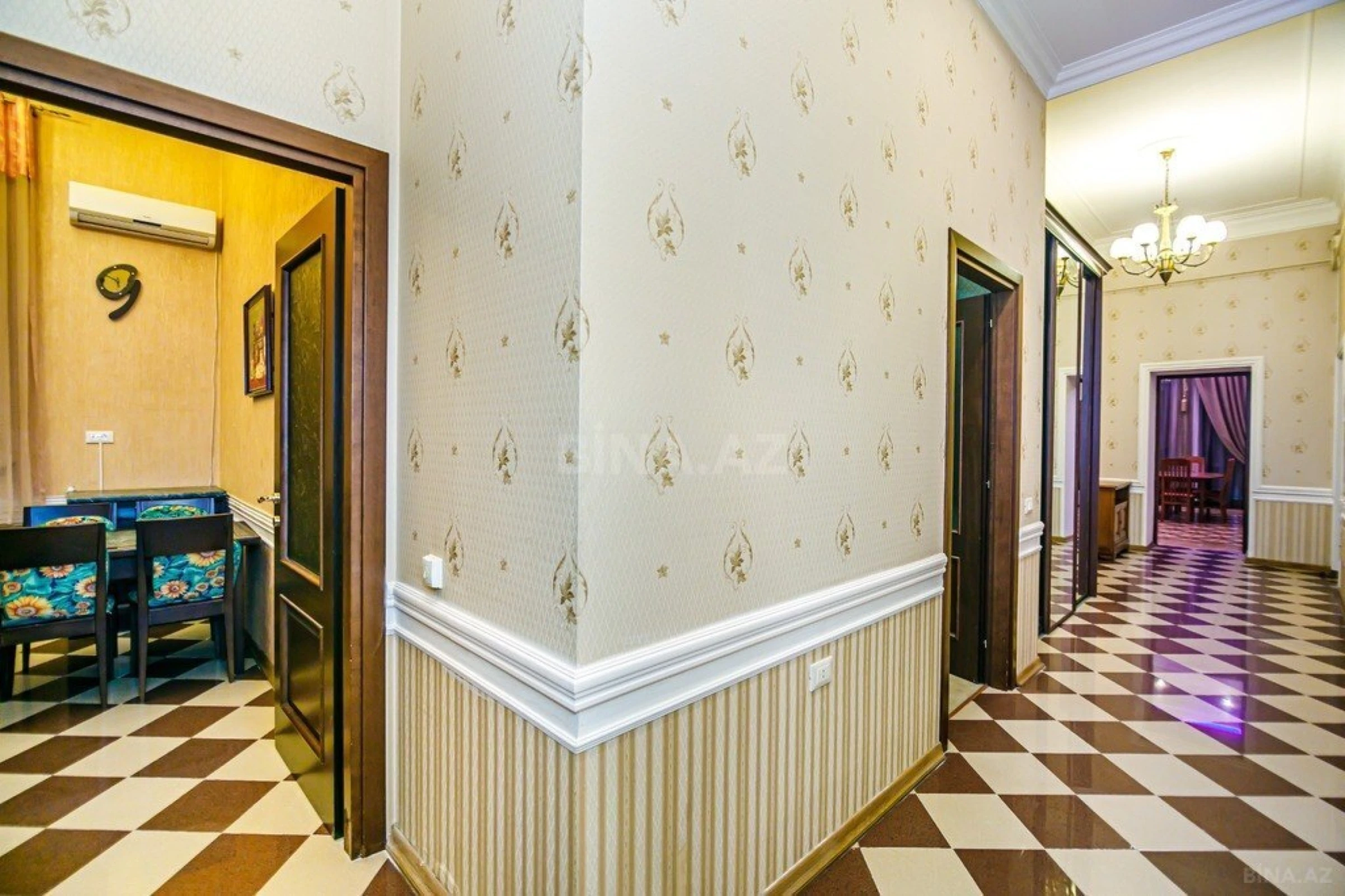 Kirayə verilir 3 otaqlı mənzil 135 m²