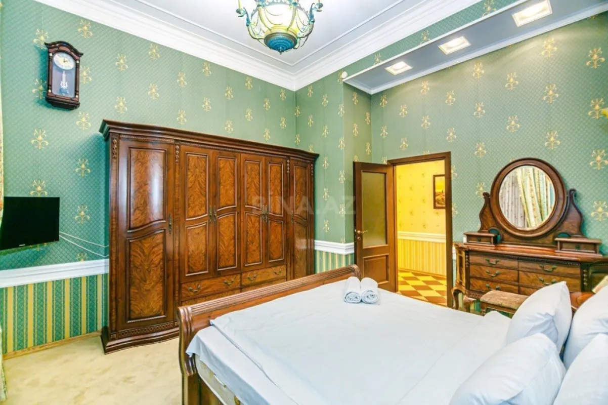 Kirayə verilir 3 otaqlı mənzil 135 m²