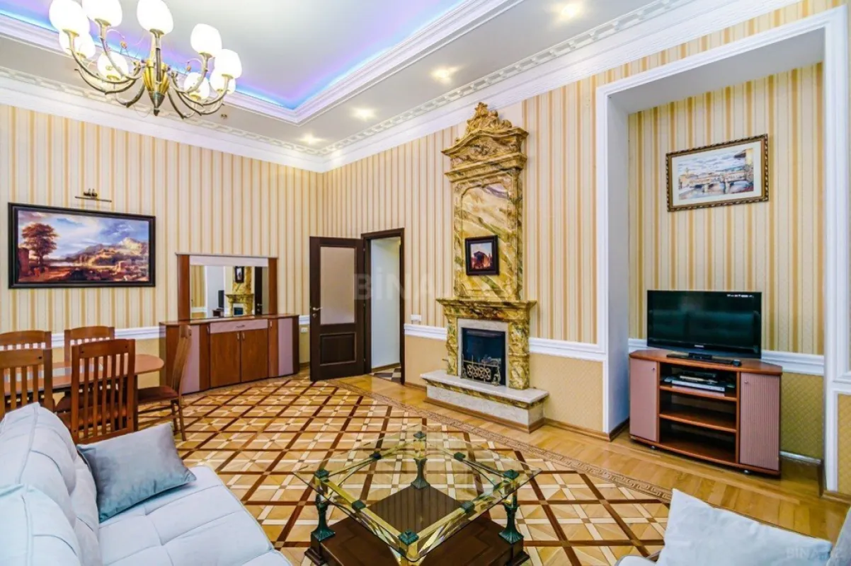 Kirayə verilir 3 otaqlı mənzil 135 m²