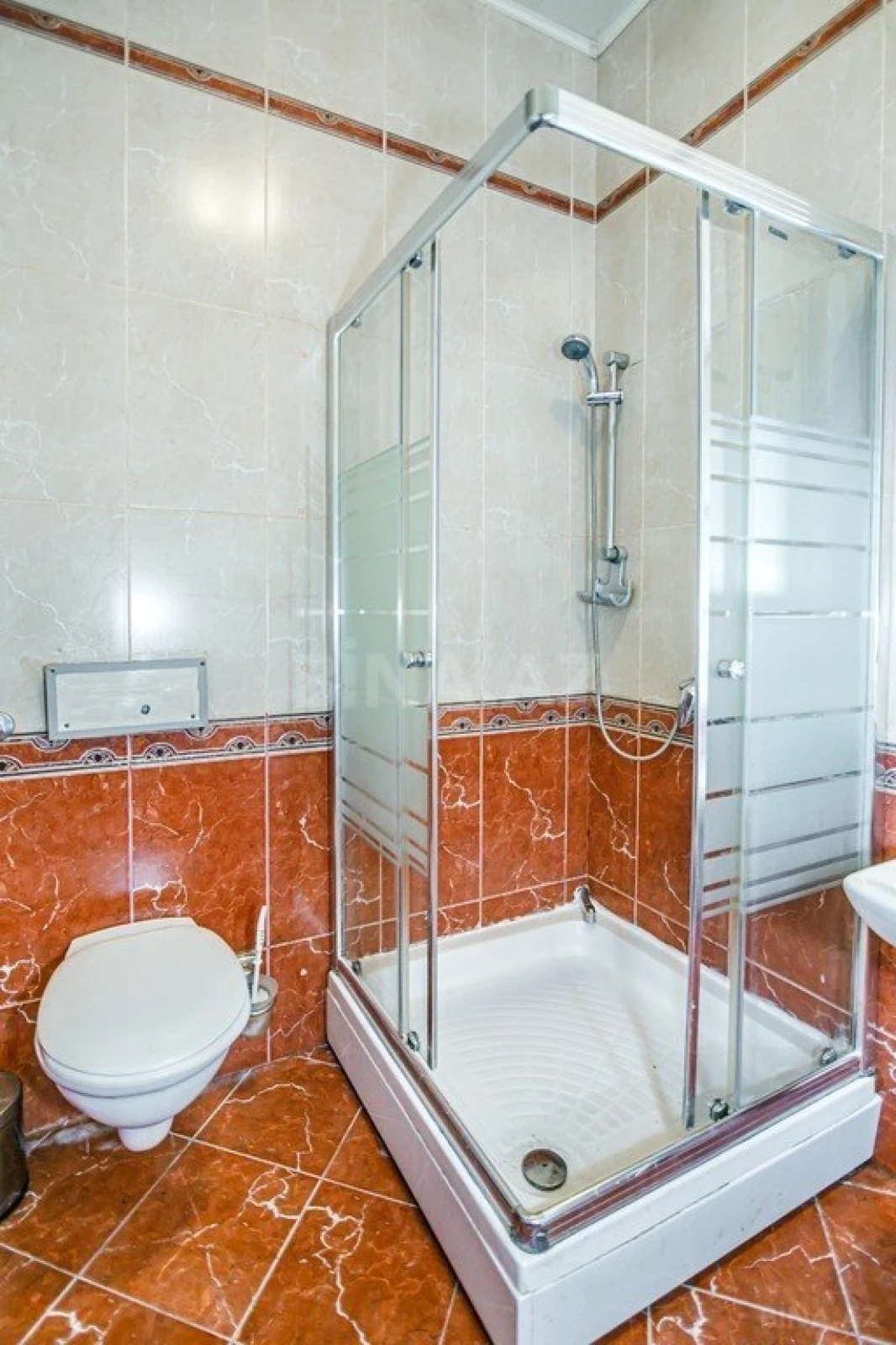 Kirayə verilir 3 otaqlı mənzil 135 m²