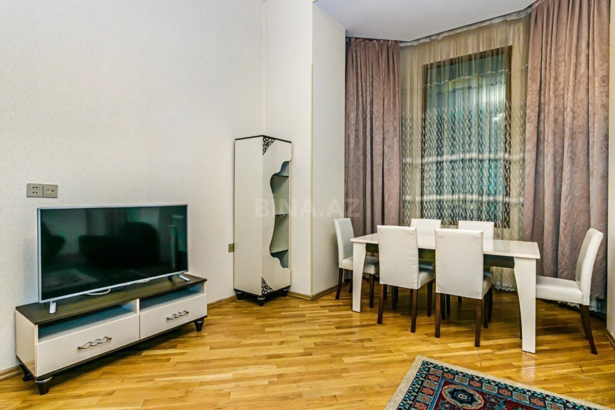 Kirayə verilir 3 otaqlı mənzil 135 m²