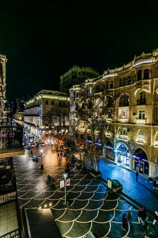 Kirayə verilir 3 otaqlı mənzil 135 m²