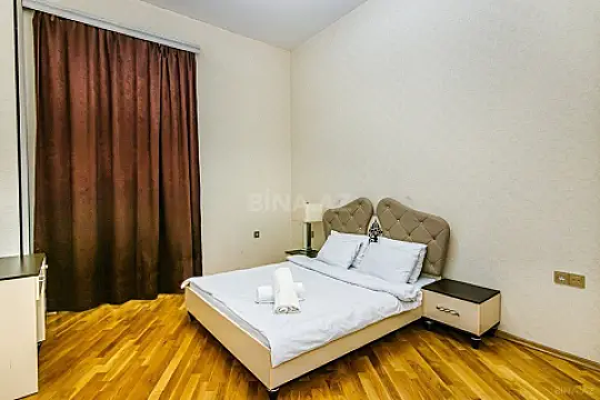 Kirayə verilir 3 otaqlı mənzil 135 m²