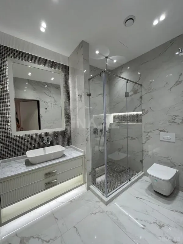 Kirayə verilir 3 otaqlı mənzil 157 m²