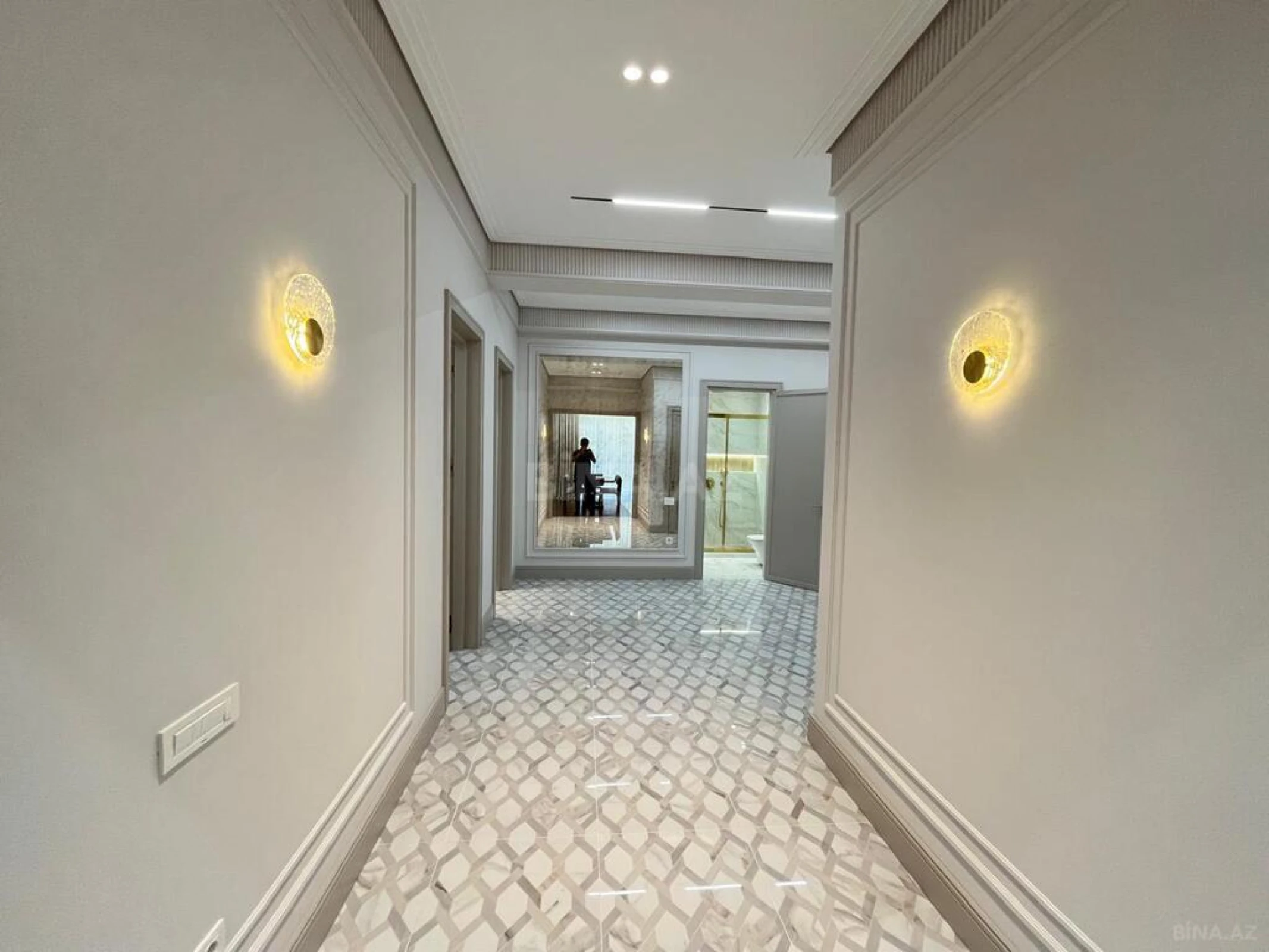 Kirayə verilir 3 otaqlı mənzil 157 m²