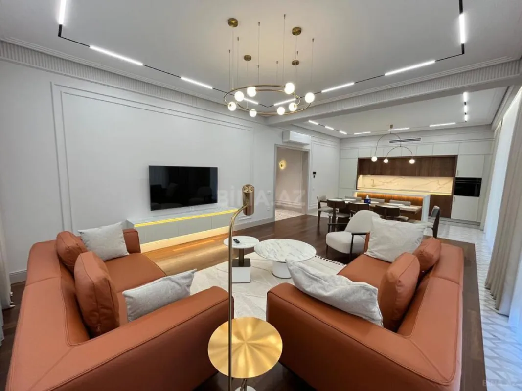 Kirayə verilir 3 otaqlı mənzil 157 m²