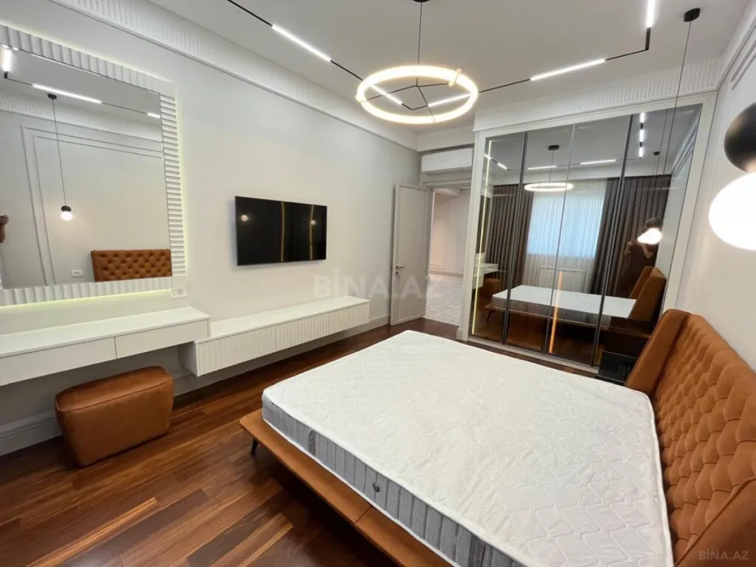 Kirayə verilir 3 otaqlı mənzil 157 m²