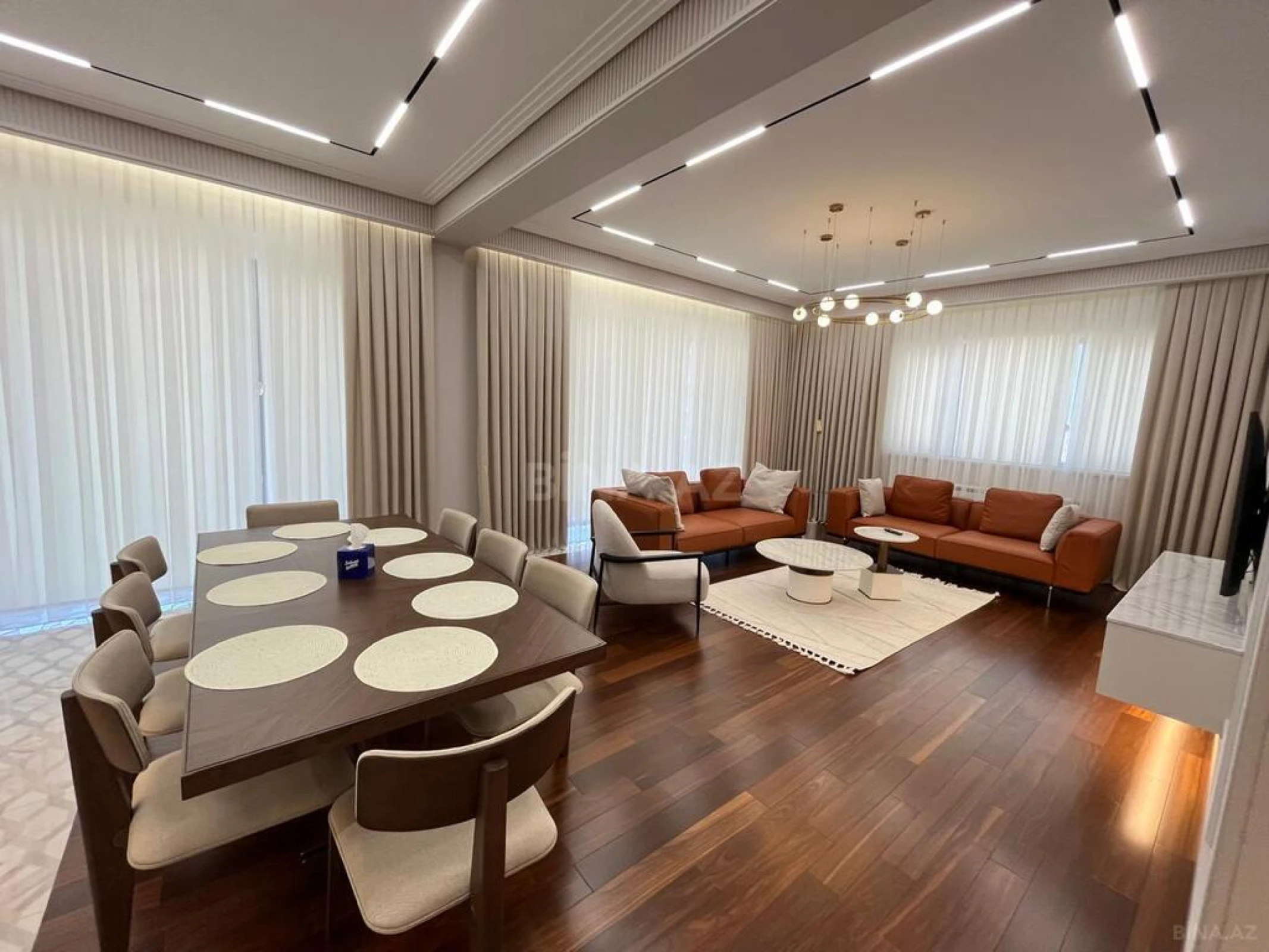 Kirayə verilir 3 otaqlı mənzil 157 m²
