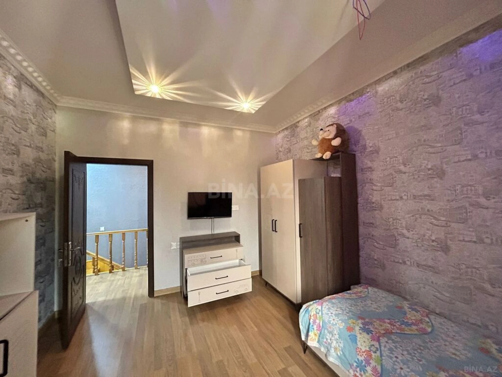 Satılır 6 otaqlı həyət evi 310 m²
