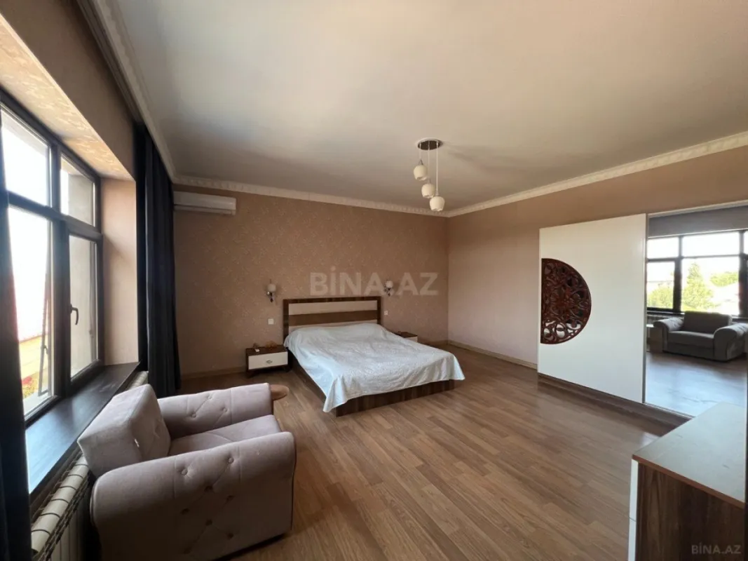 Satılır 6 otaqlı həyət evi 310 m²