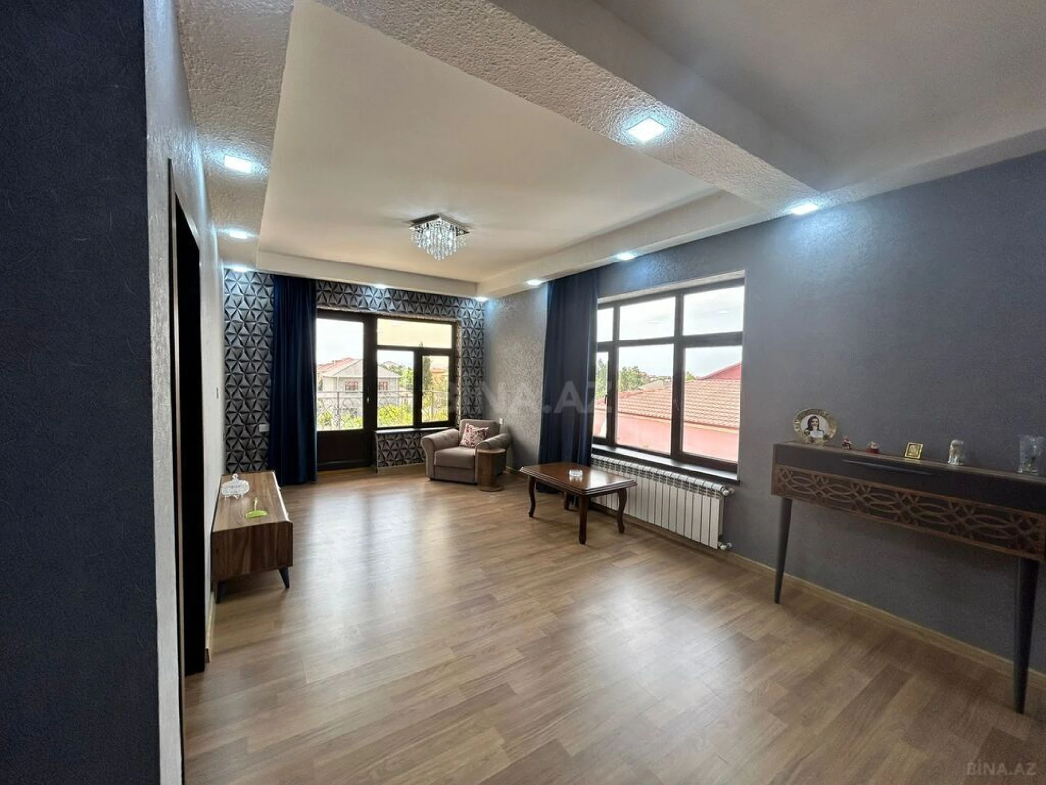 Satılır 6 otaqlı həyət evi 310 m²