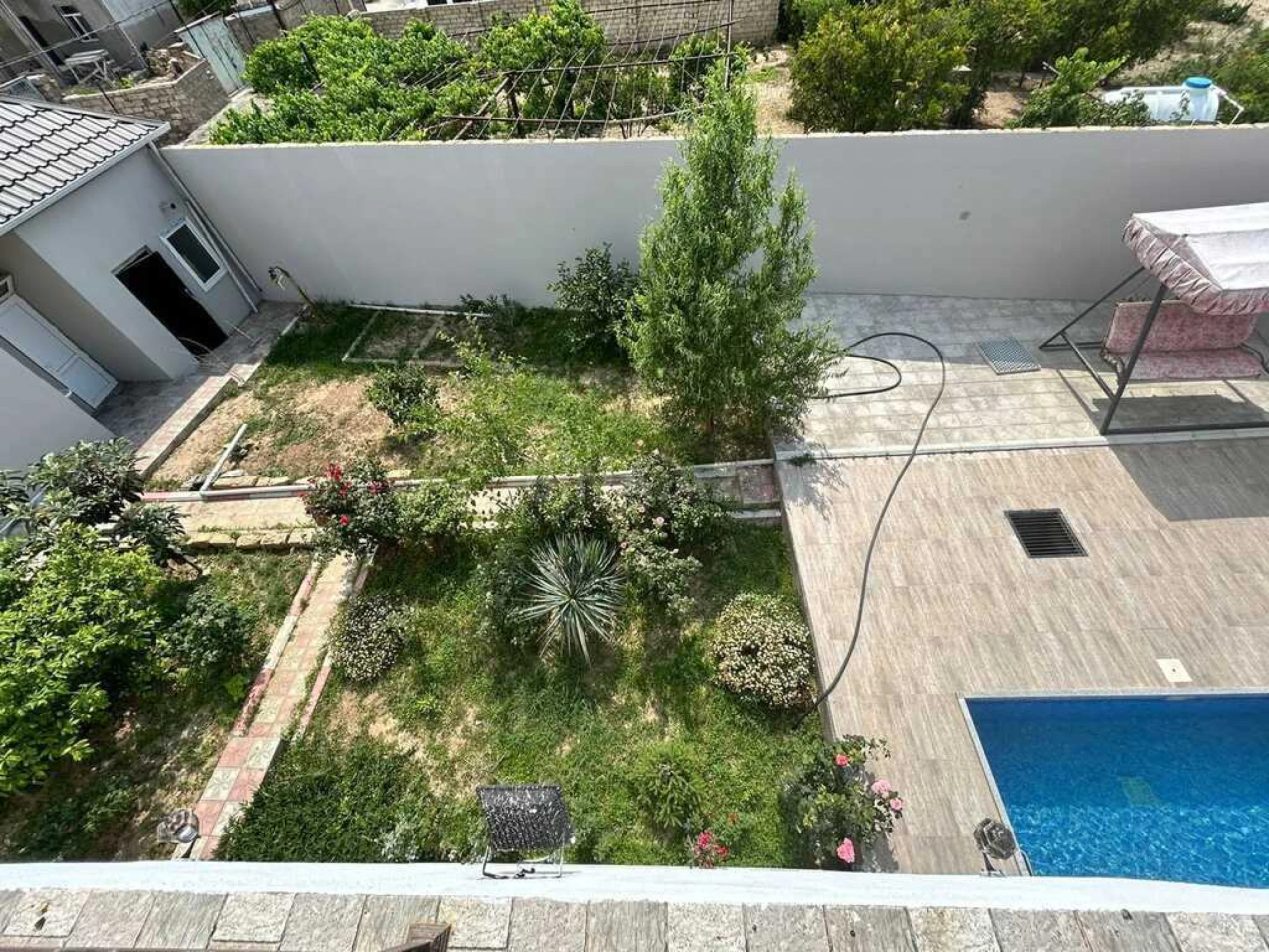 Satılır 6 otaqlı həyət evi 310 m²