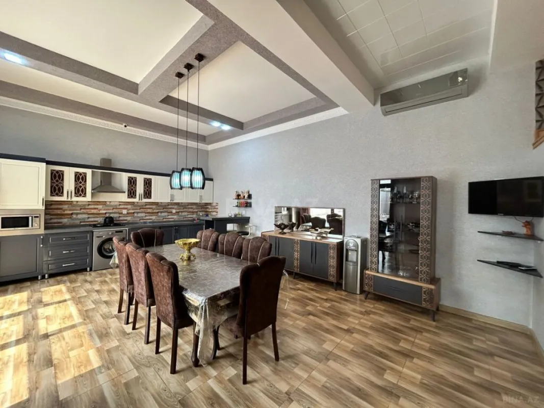 Satılır 6 otaqlı həyət evi 310 m²