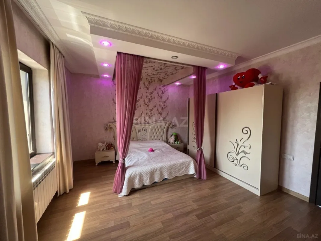 Satılır 6 otaqlı həyət evi 310 m²