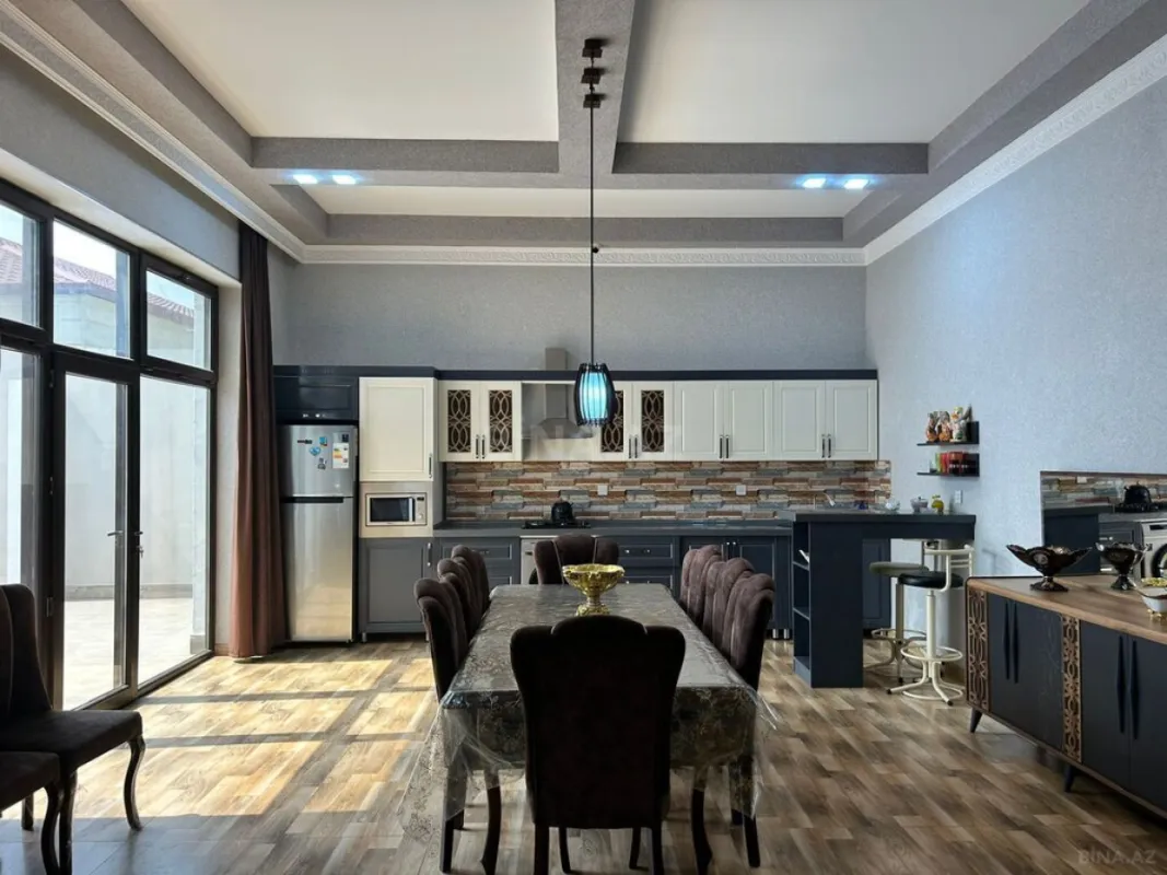 Satılır 6 otaqlı həyət evi 310 m²