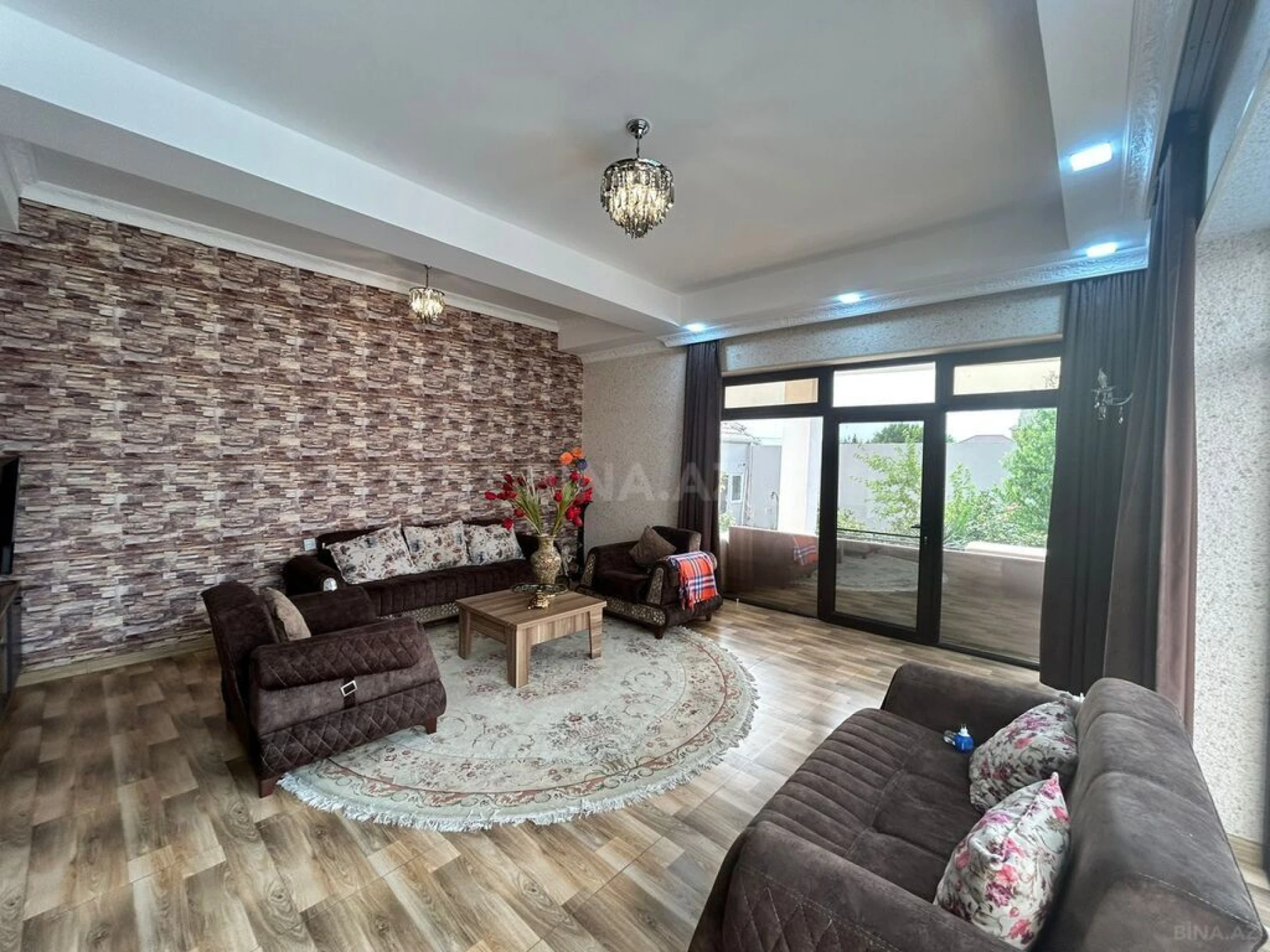 Satılır 6 otaqlı həyət evi 310 m²