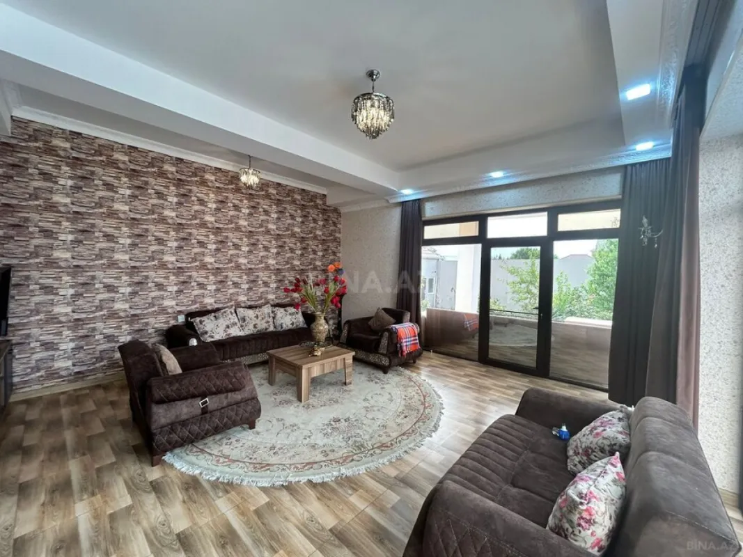 Satılır 6 otaqlı həyət evi 310 m²