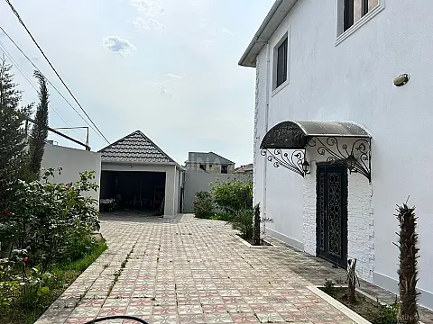 Satılır 6 otaqlı həyət evi 310 m²