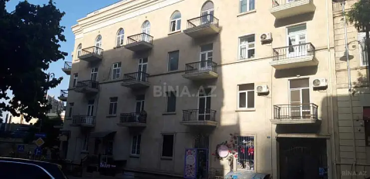 Satılır 4 otaqlı mənzil 100 m² — Bakı, İçərişəhər 4 otaq 100.00 m²
