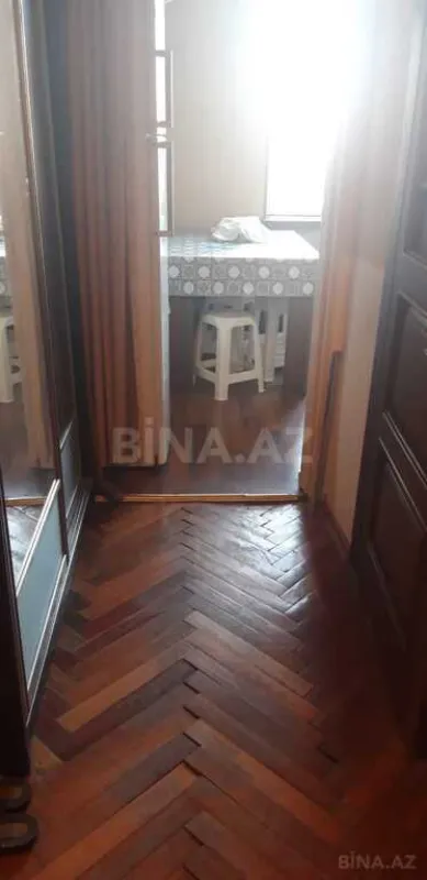 Satılır 4 otaqlı mənzil 100 m²